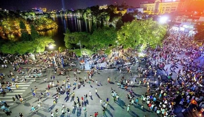 Phố Đi Bộ Hà Nội – địa điểm không thể thiếu trong hành trình du lịch thủ đô