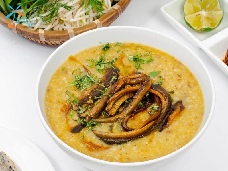  Hoa Lan là quán cháo lươn được nhiều du khách lựa chọn nhờ khẩu vị dễ ăn