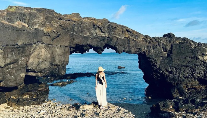 Thoả sức sống ảo tại Cổng Tò Vò