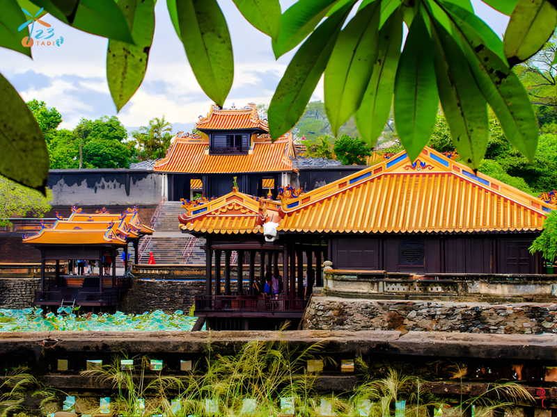 Lăng vua Tự Đức - Huế