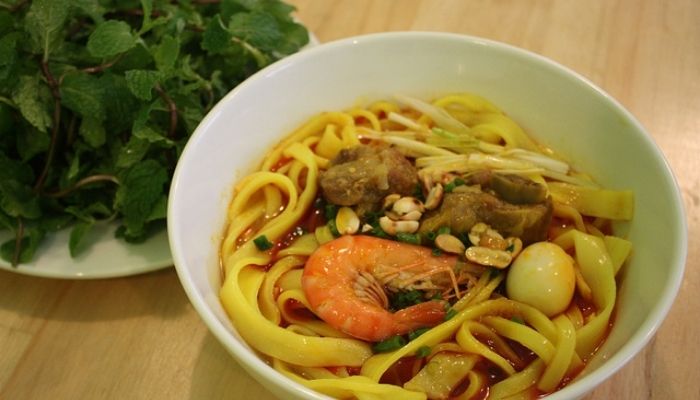 Không chỉ là một món ăn, Mì Quảng còn được xem như “linh hồn ẩm thực miền Trung” 