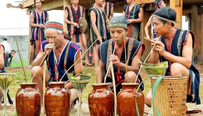 Phù hợp với du khách đủ độ tuổi theo quy định, đặc biệt trong các tour chính thức