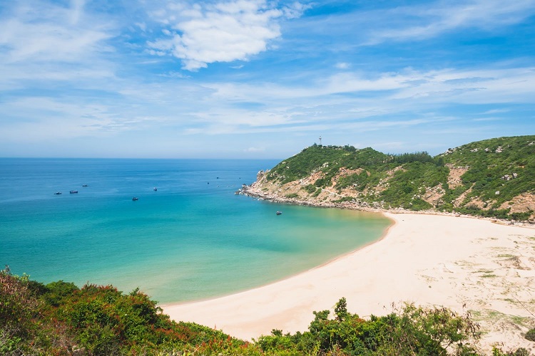 Địa điểm du lịch bãi biển Đại Lãnh Nha Trang