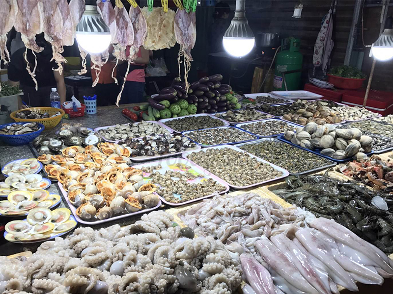 Chợ đêm - chợ đầu mối hải sản Nha Trang