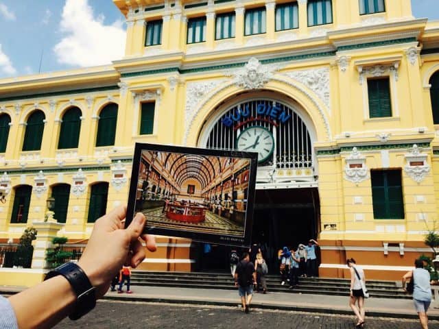 Chụp ảnh đẹp tại bưu điện thành phố Hồ Chí Minh