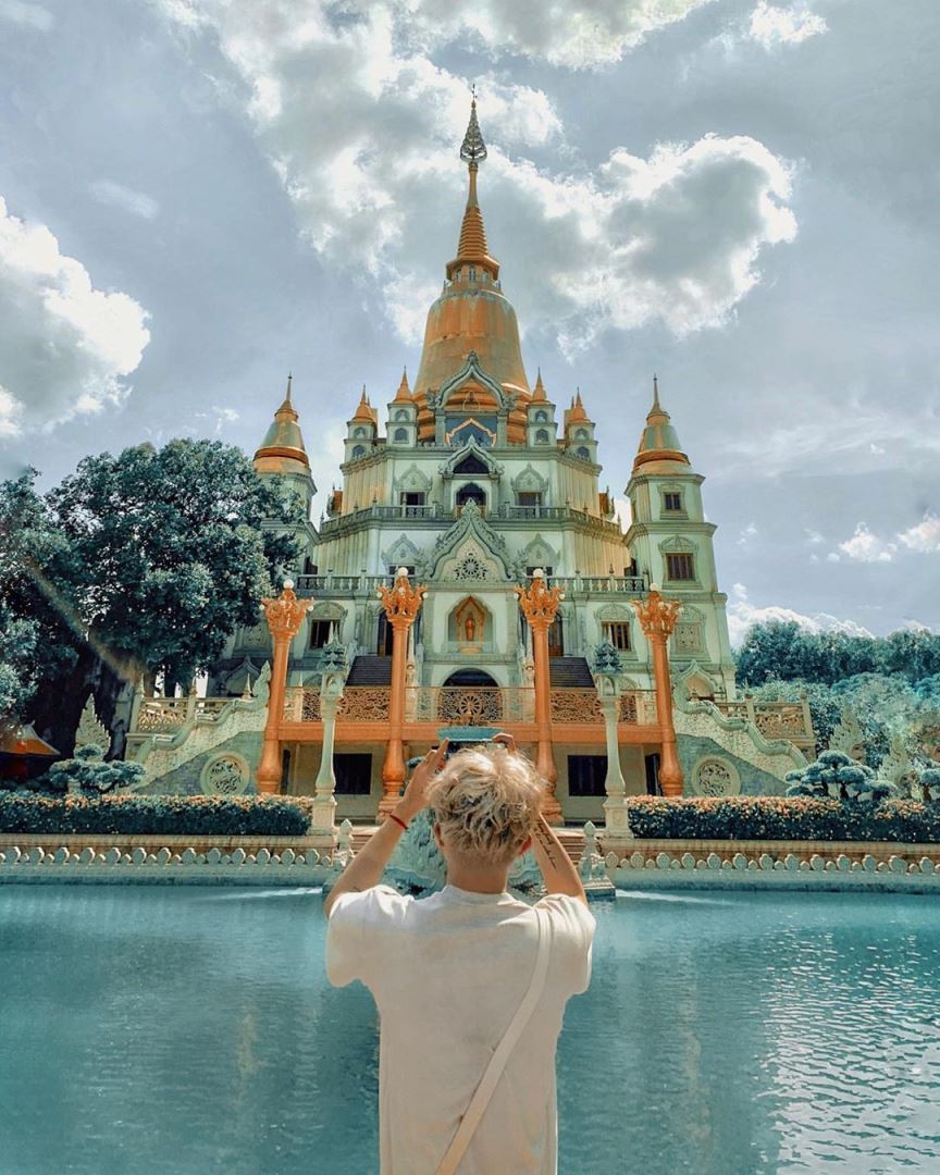 Chụp ảnh đẹp tại chùa Bửu Long Sài Gòn