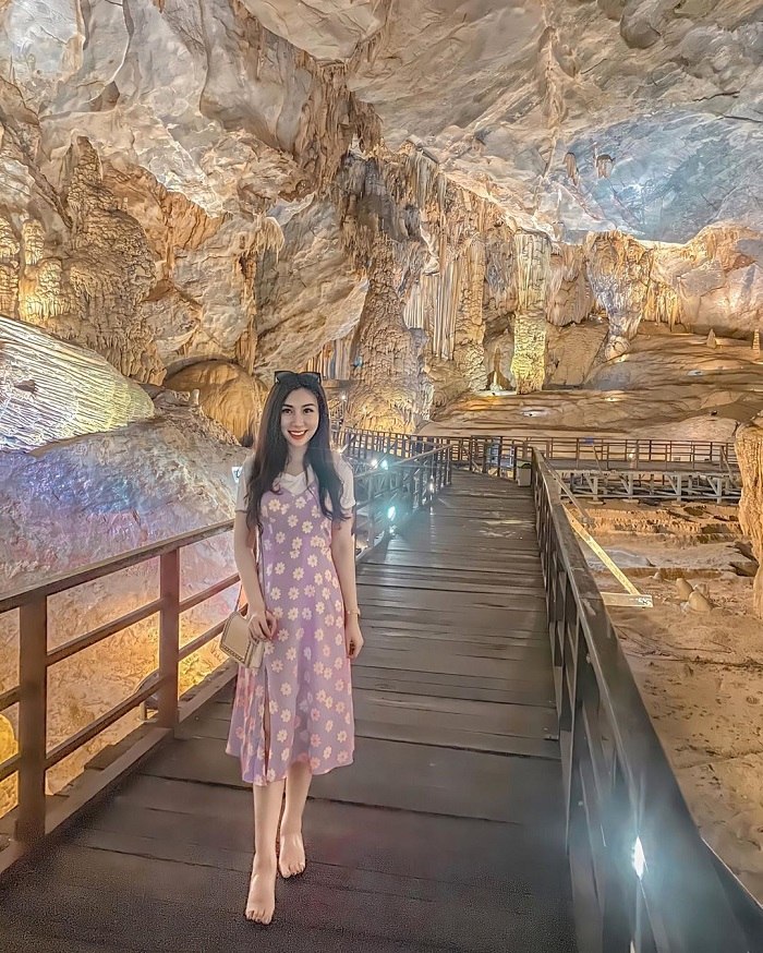 Chụp ảnh đẹp tại hang Đầu Gỗ