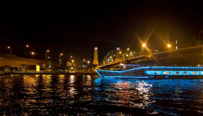 Du thuyền sông Chao Phraya