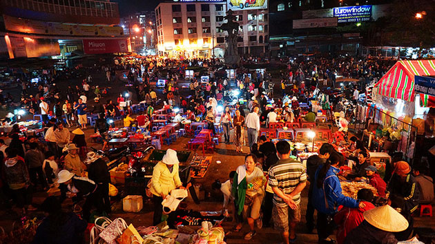 Hình ảnh chợ đêm Đà Lạt