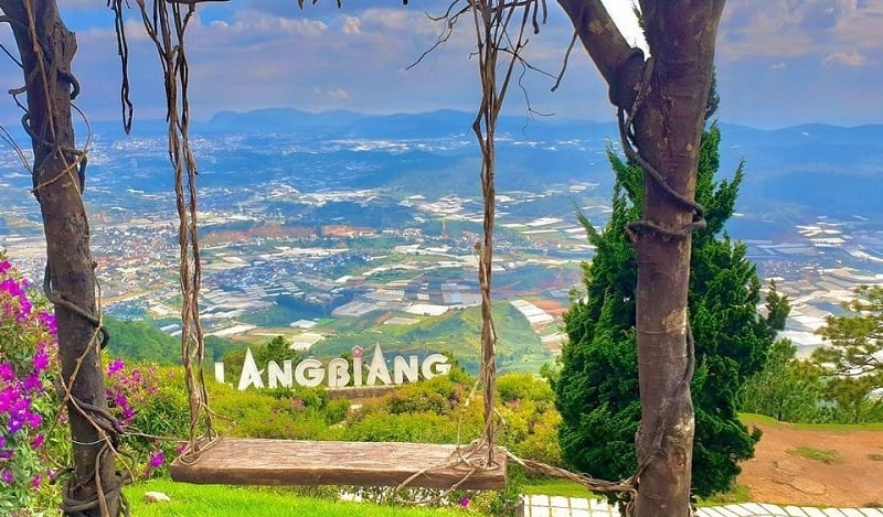 Núi Langbiang Đà Lạt