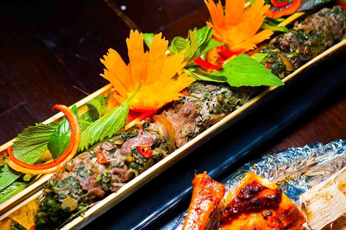 Thịt nướng ống tre