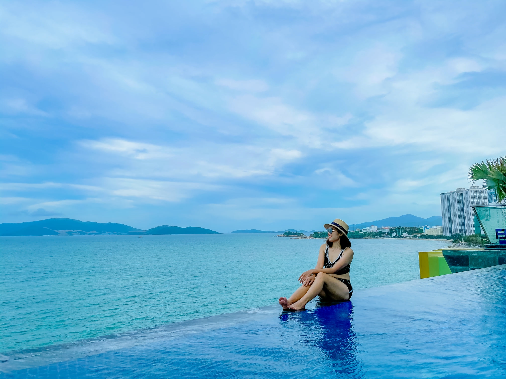 Tận hưởng chuyến nghỉ dưỡng sang trọng tại Royal Beach Boton Blue Hotel & Spa Nha Trang