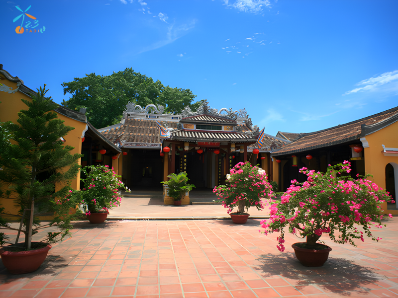 Kiến trúc cổ của đình Cẩm Phô giữa lòng Hội An