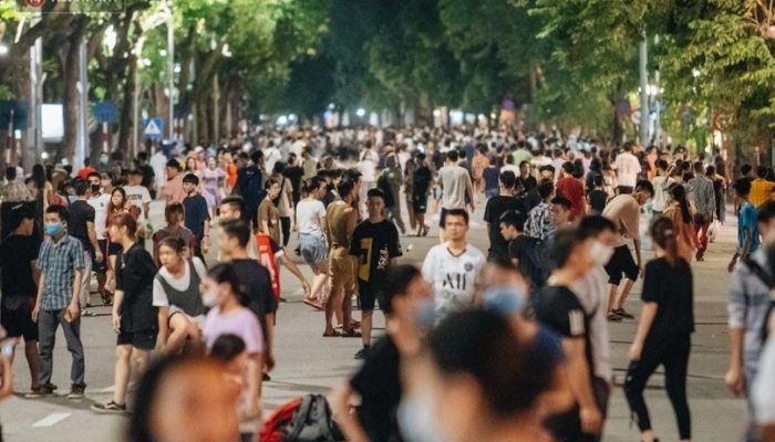 Phố Đi Bộ Hà Nội – Điểm Vui Chơi Cuối Tuần Hot Nhất Thu Hút Hàng Ngàn Du Khách
